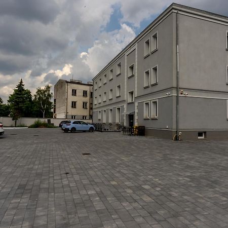 Sleep&Fly Okecie Warsaw Airport Bed & Breakfast Exterior photo